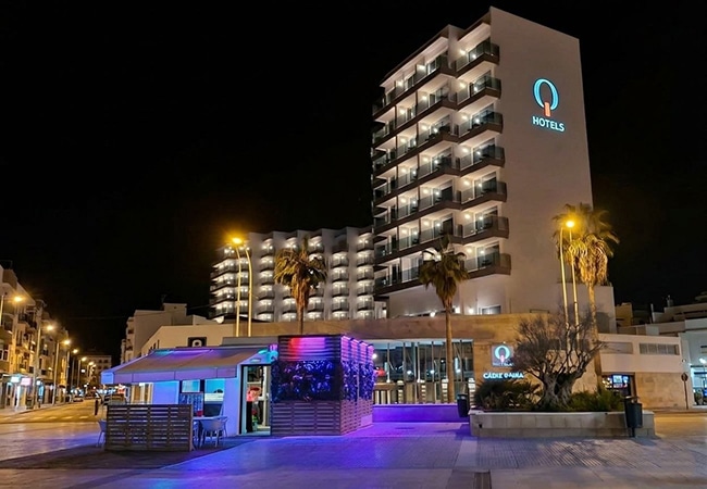 hotel-cadiz-bahia-night-exterior-ocean-view-cadiz-spain. hotel-cadiz-bahia-night-exterior-ocean-view-cadiz-spain.